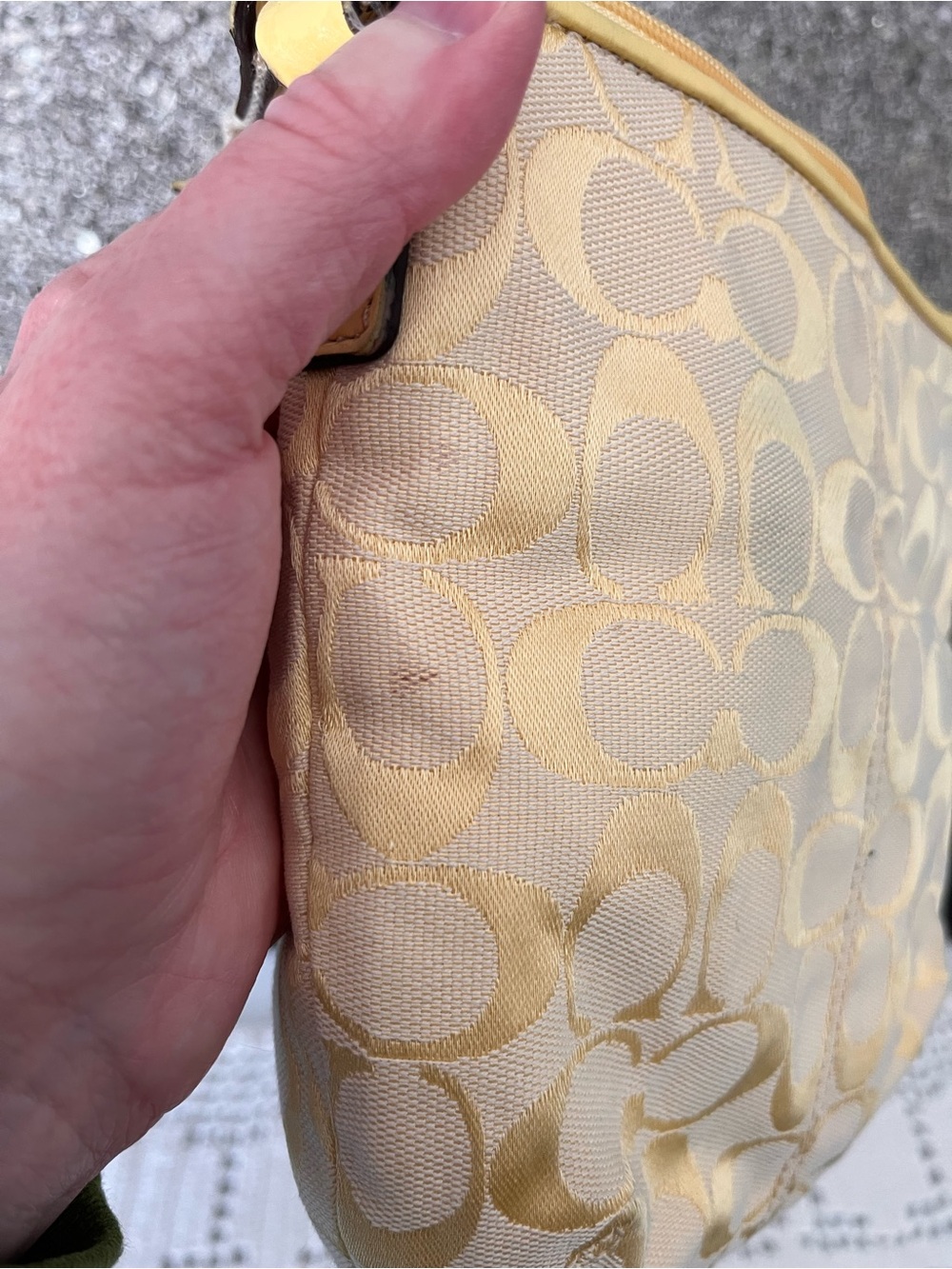 Coach y2k Yellow canvas compact shoulder bag or small crossbody - Picture 5 of 11